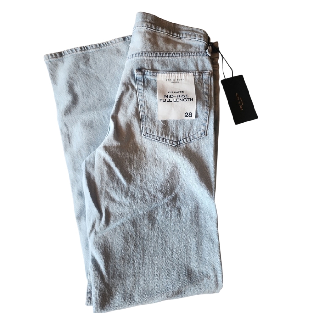 Rag & Bone Light Wash Jeans | Timeless Straight-Leg | Easy Everyday Fit - Picture 3 of 4